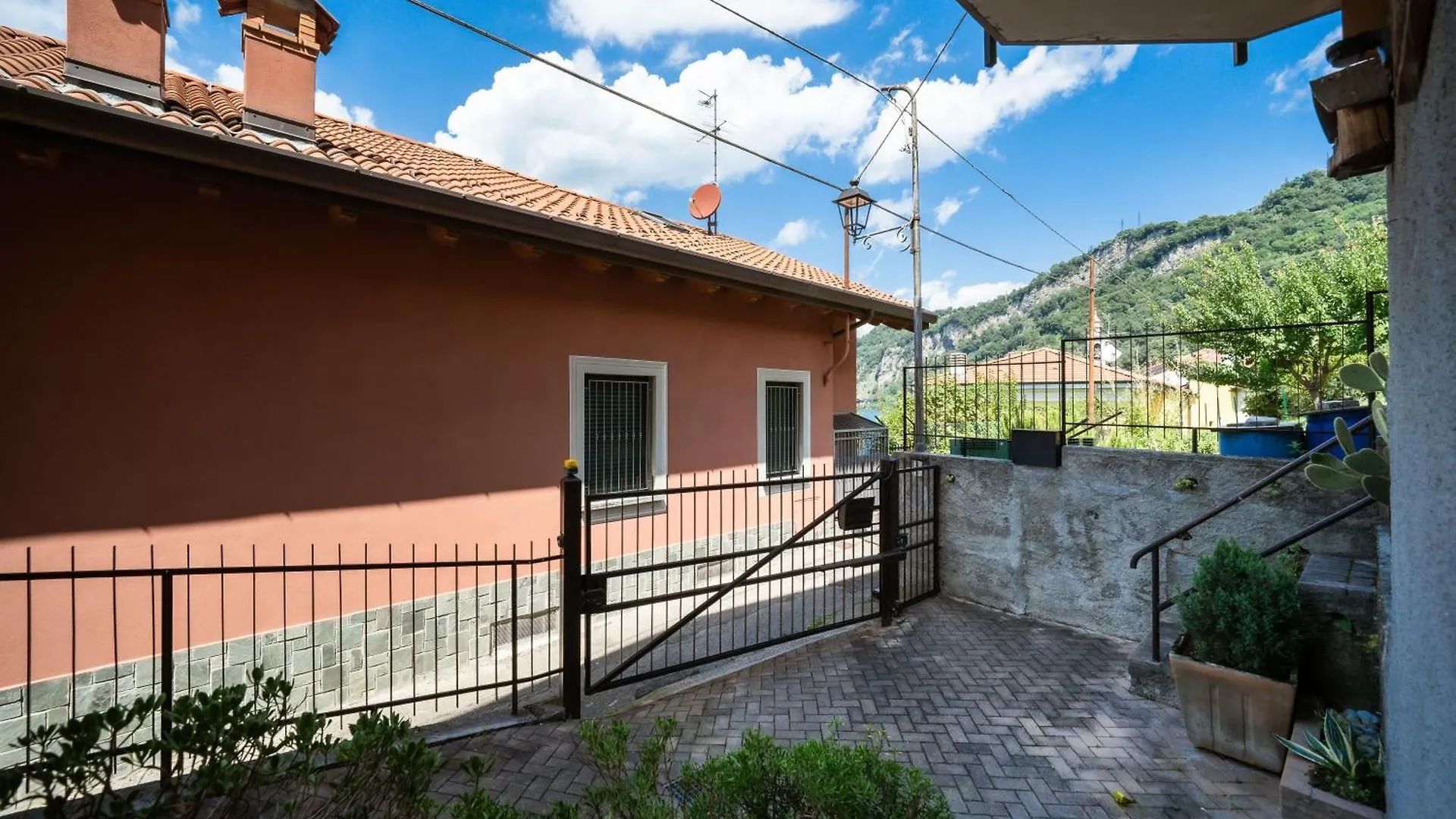 Esclusiva Casa Vacanze A Olcio Con Vista Mandello del Lario Italia