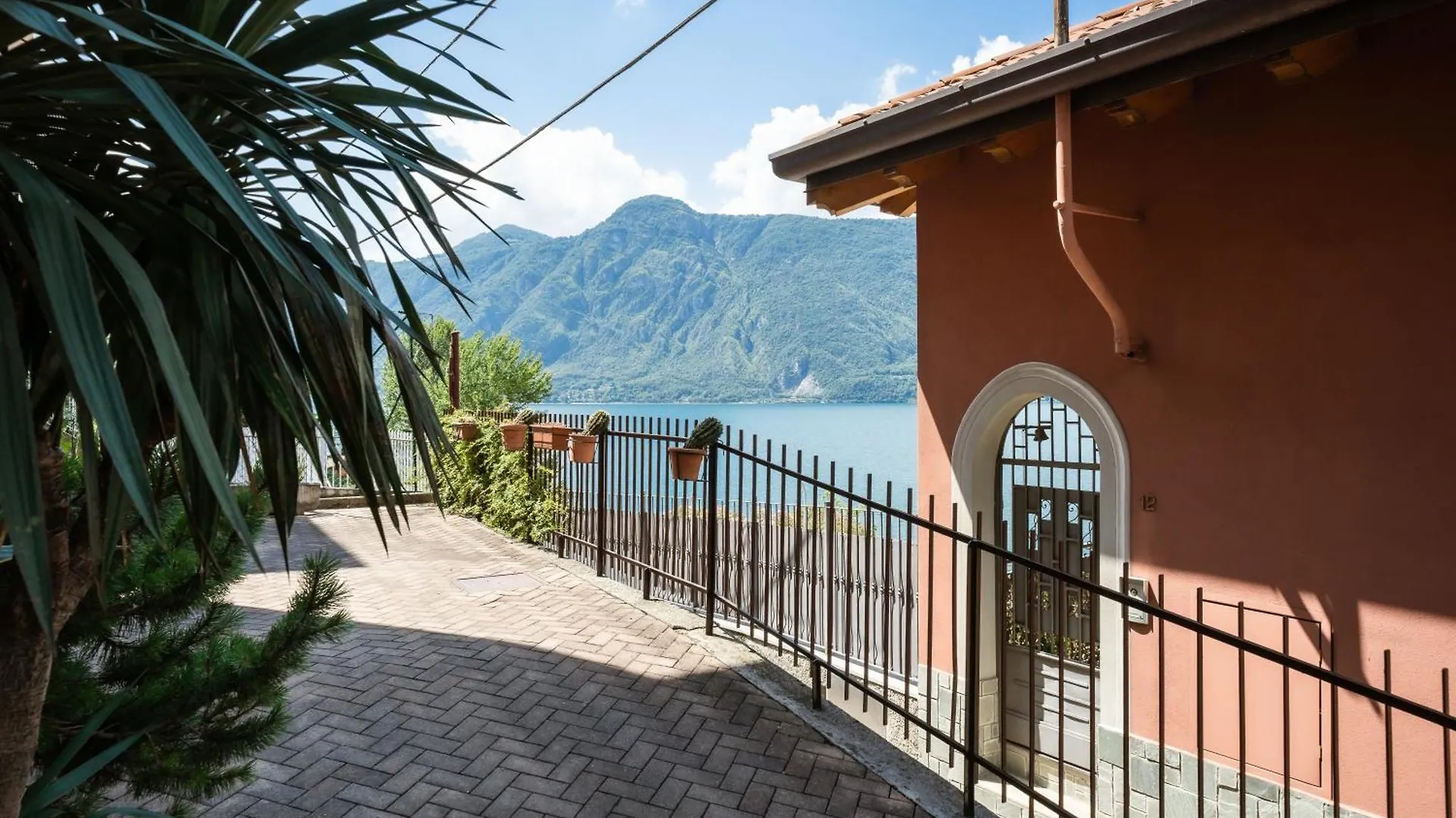 Apartamento Esclusiva Casa Vacanze A Olcio Con Vista Mandello del Lario Italia