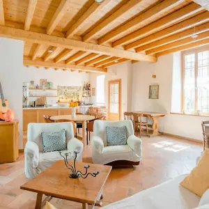 Torre Del Barbarossa Foresteria Bed and breakfast