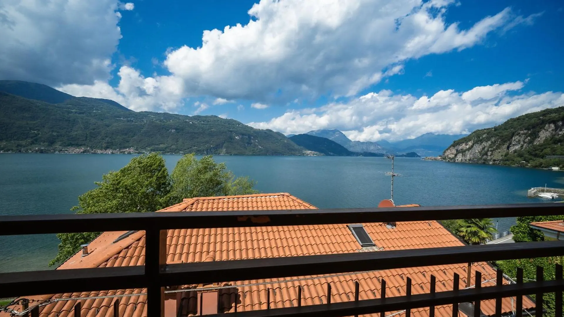 Esclusiva Casa Vacanze A Olcio Con Vista Mandello del Lario